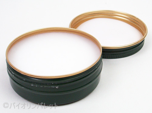 クリーナー&ワックスHill/Premium Conservation Wax中身