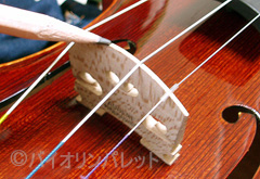 駒の溝を鉛筆でなぞる